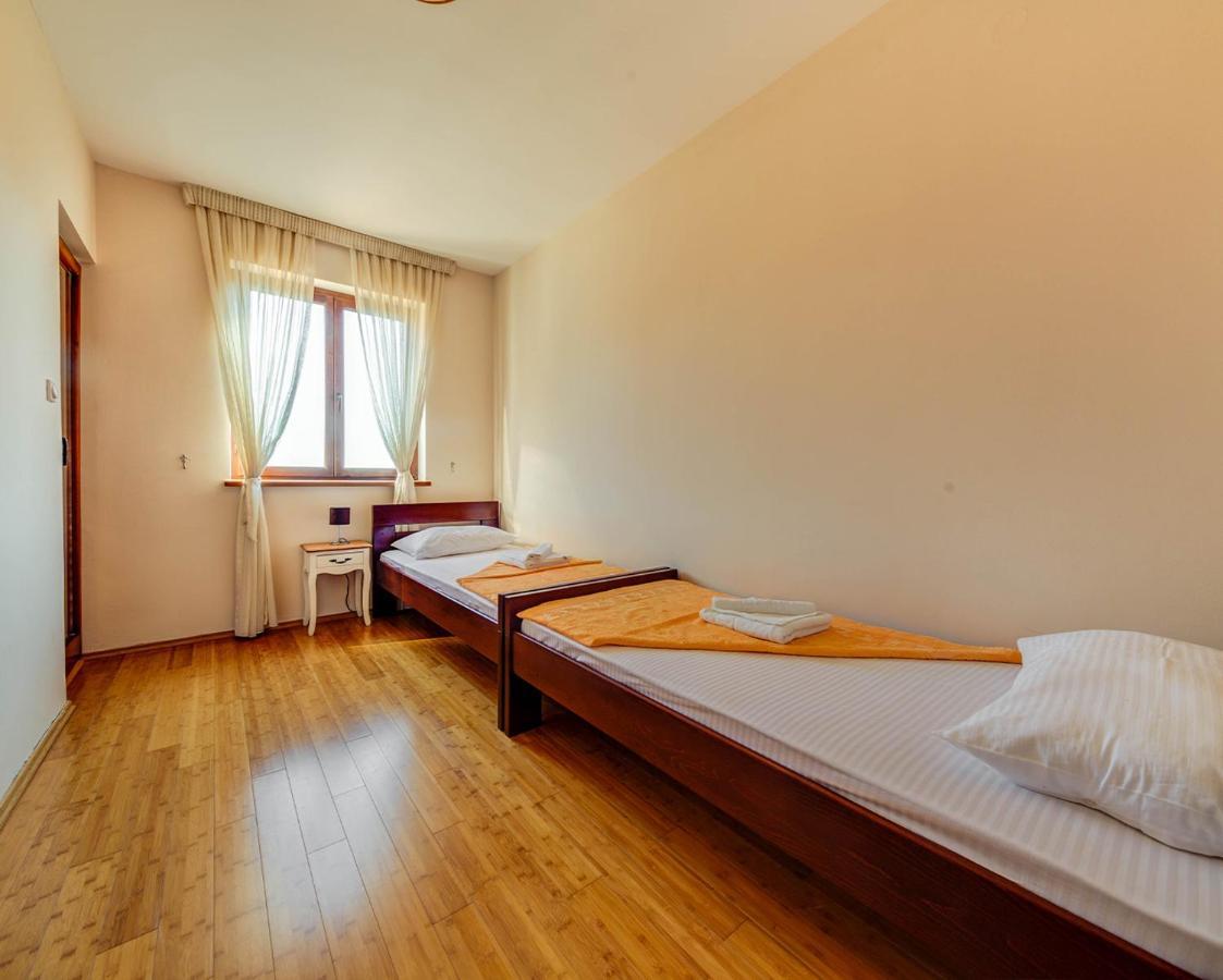 Port Adria Apartments Kamenari Ngoại thất bức ảnh